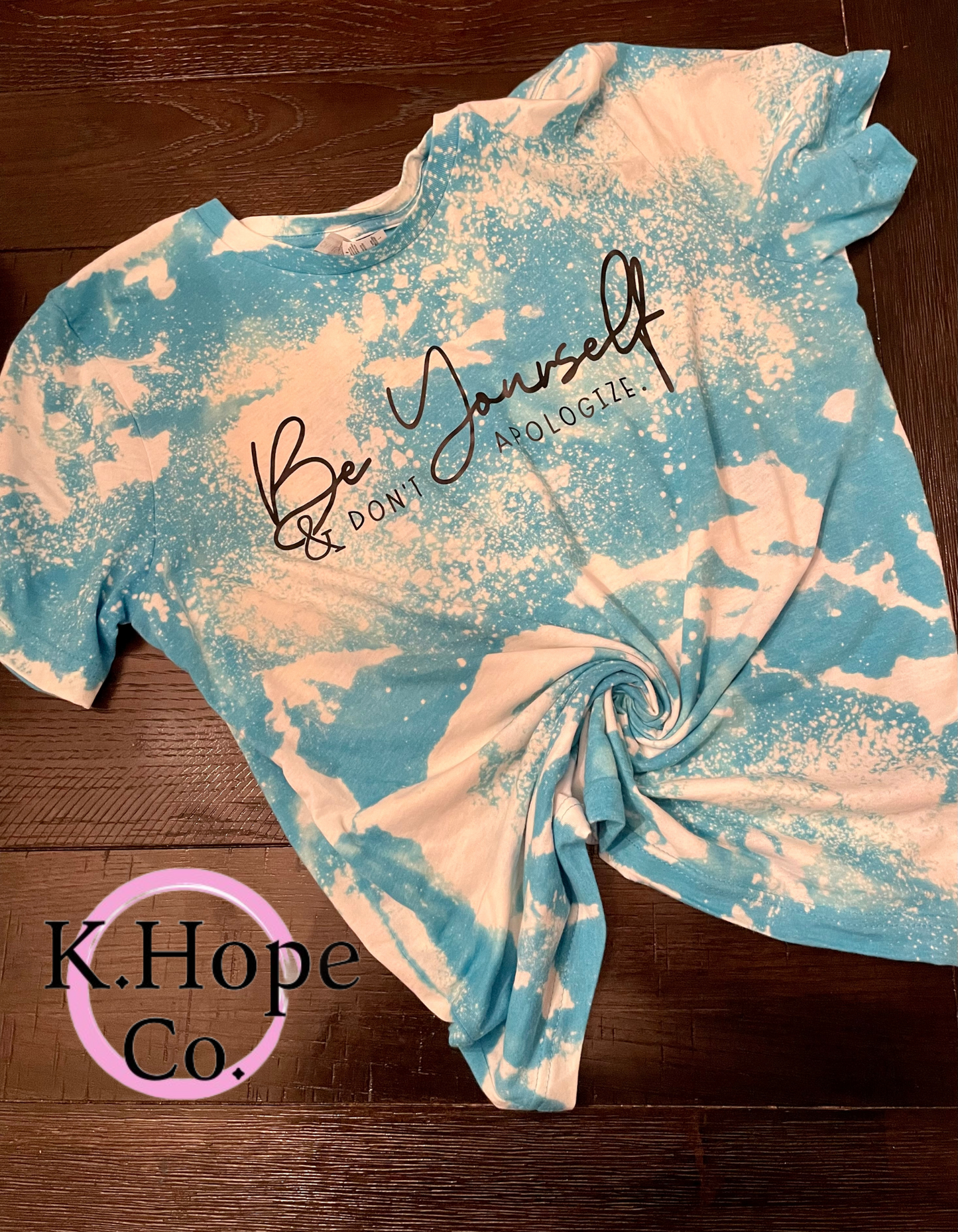 Crewneck " Be Yourself" custom T-shirt