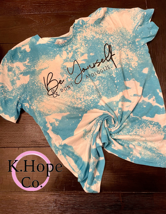 Crewneck " Be Yourself" custom T-shirt